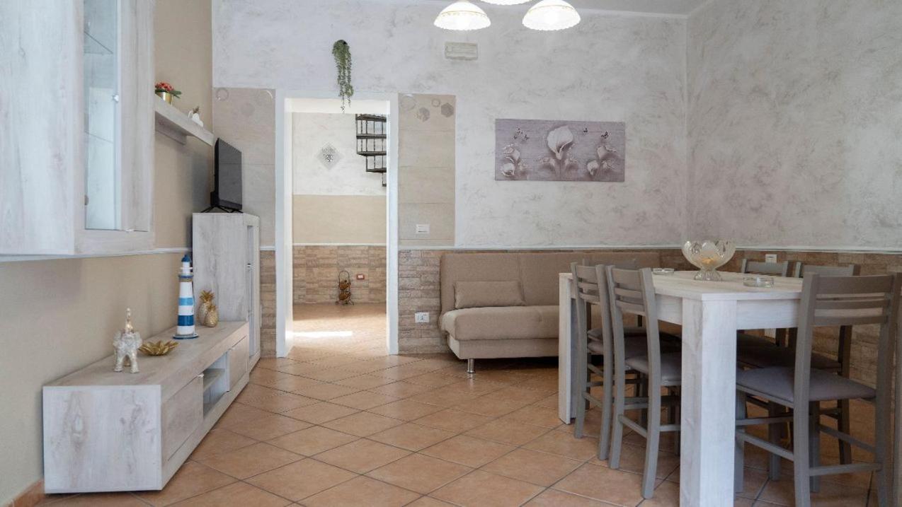 238 Holiday House Катания Экстерьер фото